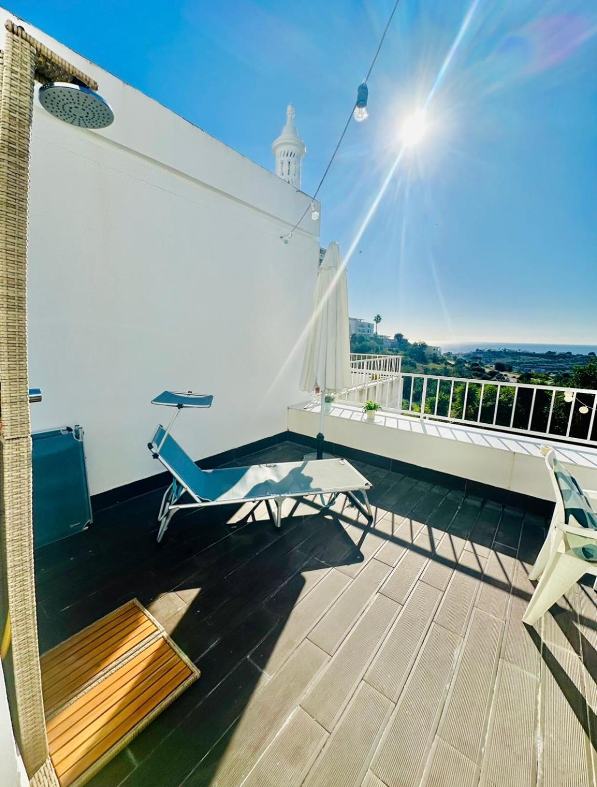 Ocean View Skyline Apartment ‚Hakuna Matata' อัลบูเฟรา ภายนอก รูปภาพ