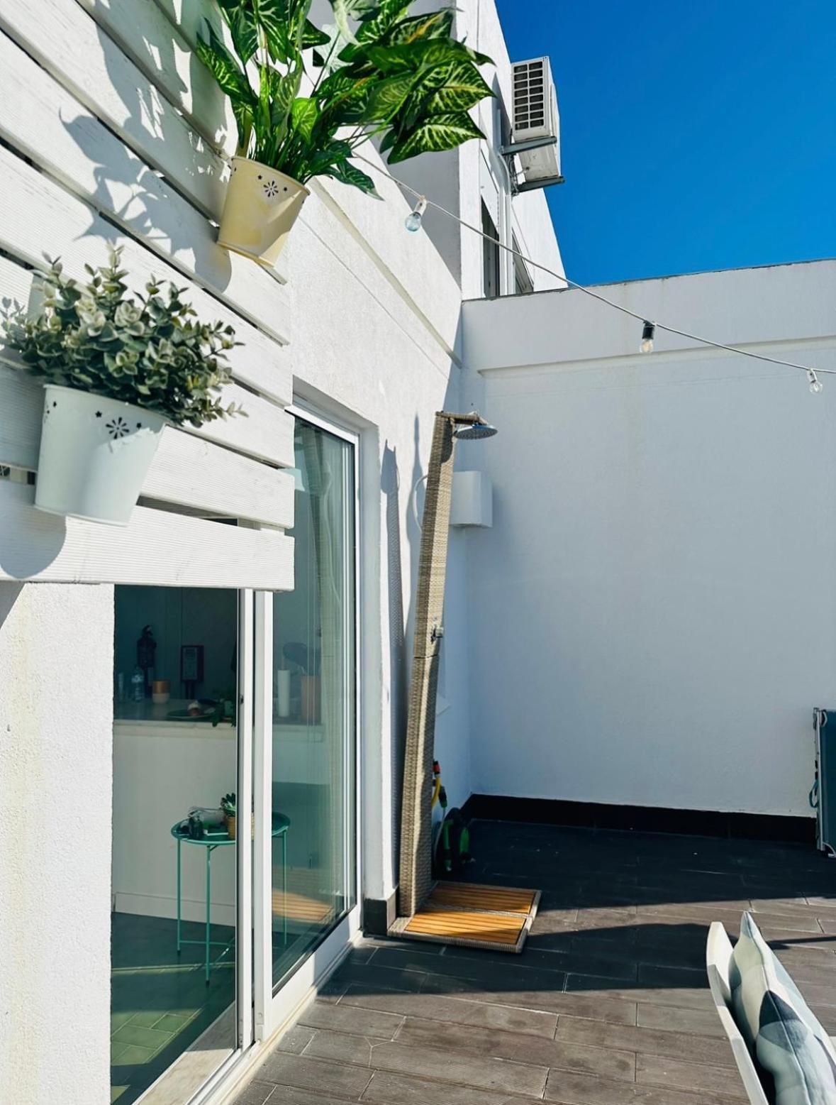 Ocean View Skyline Apartment ‚Hakuna Matata' อัลบูเฟรา ภายนอก รูปภาพ